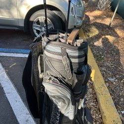University Of Kentucky Golf Bag And Clubs 