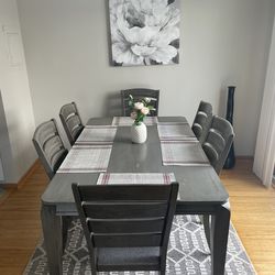 Dinning room/Kitchen table