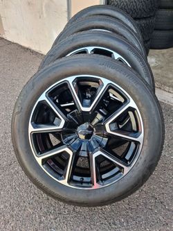 2025 NEW OEM ORIGINAL TAKEOFFS CHEVY TAHOE RST 22 INCH HAVE TPMS SENSORS TIRES BRIDGESTONE ALENZA 97 % DOT 1025 $ 2100