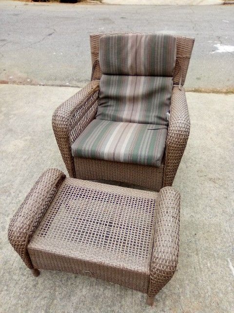 Martha Stewart Wicker Lounge Chair
