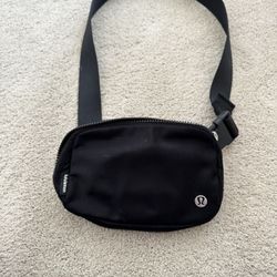 Lululemon Athletic Fanny Pack 