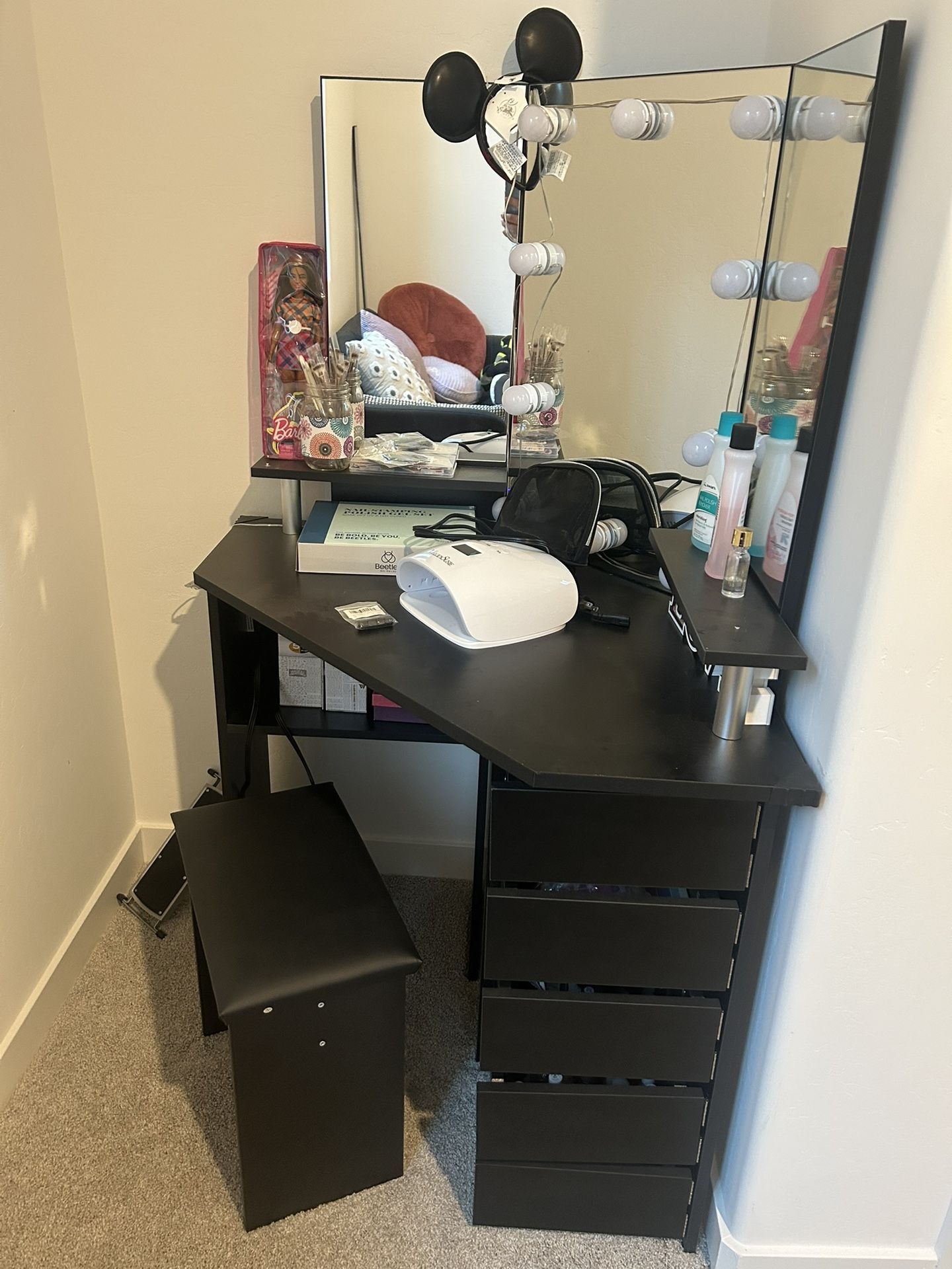 Corner Vanity Desk With Mirror And Lights