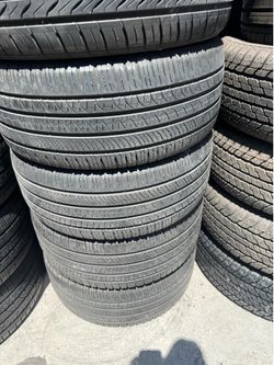 235/45r18 Pirelli tires en excelentes condiciones de vida las 4