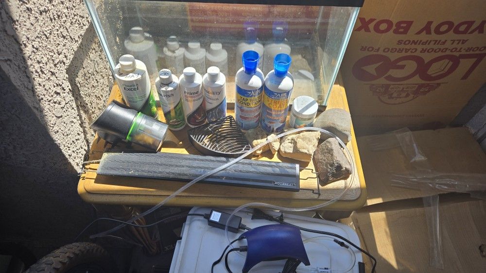 Fish Tank, Fish Food, Fight Light