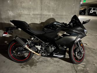 Kawasaki Ninja Sport Motorcycle 400