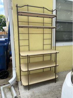 Shelf/Bakers Rack