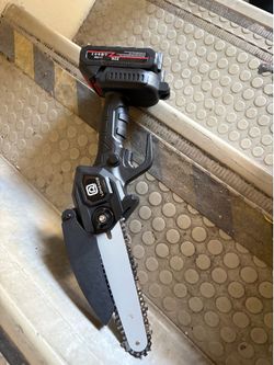 Longade mini chainsaw with battery