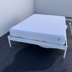 Queen Bed frame And TUFT &NEEDLE Mattress 