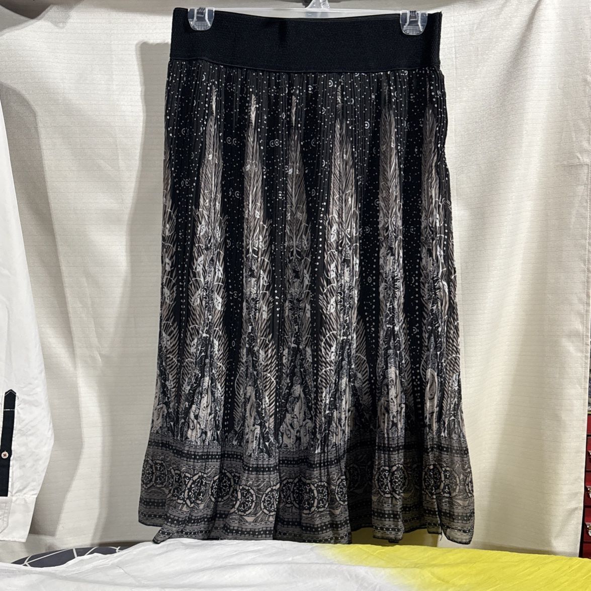 Metrowear Skirt Sz XL