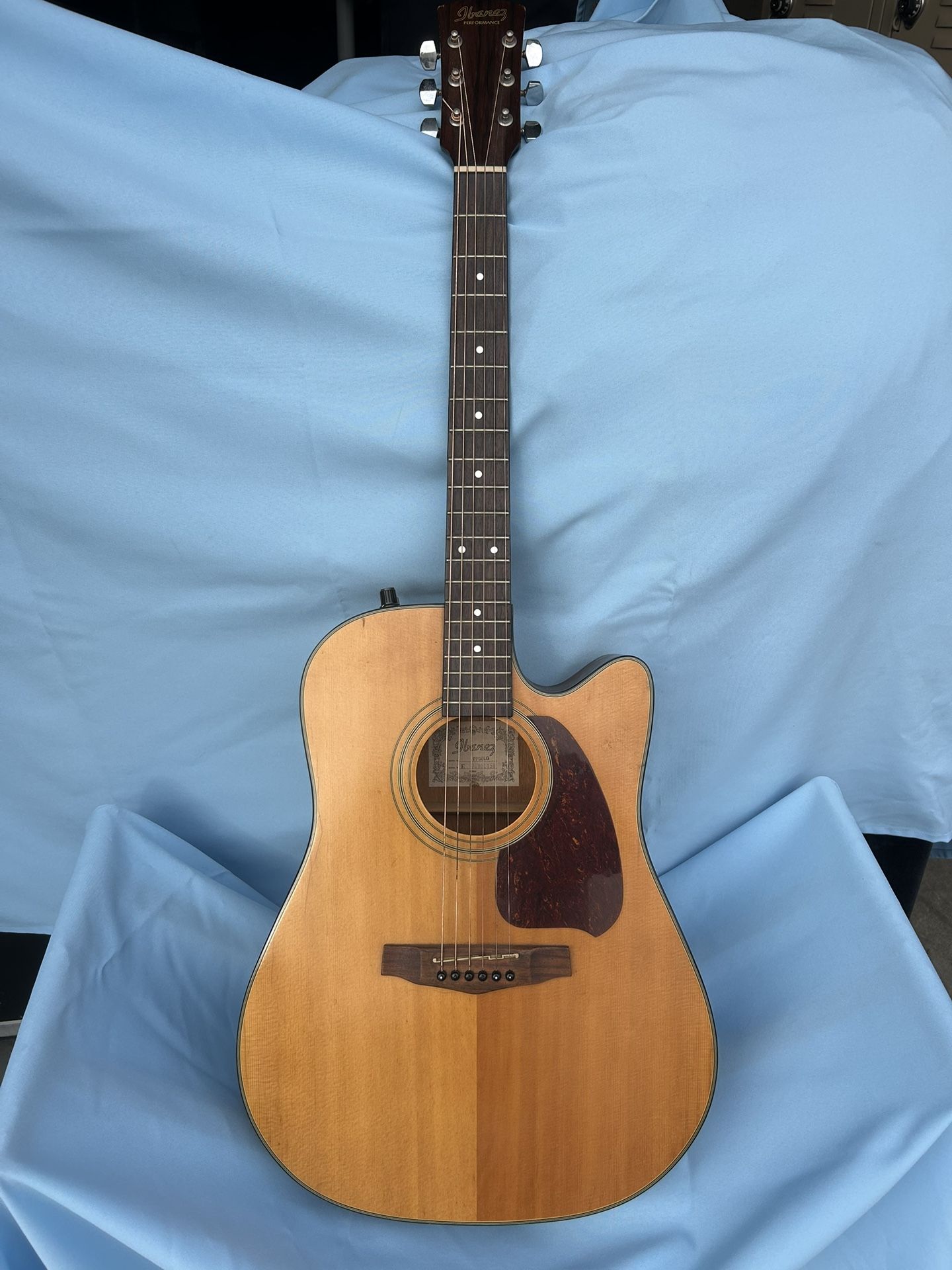 Guitarra Acústica Eléctrica Ibañez 