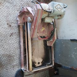 MK Tile Saw, Industrial, Heavy Duty, Works Great
