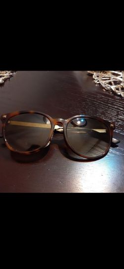 Womens Gucci sunglasses