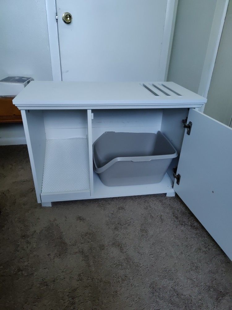 Cat Litter Enclosure