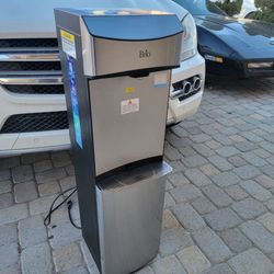 ALMOST NEW BRIO WATER DISPENSER WITH SELF CLEANING TECHNOLOGY
