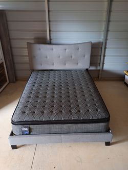 Queen size bedframe with mattress ( FREE DELIVERY IF NEEDED)