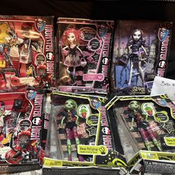 Monster Highs New And Used! Price In Description 