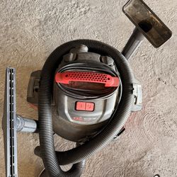 Craftsman Dry/wet Vac 12 Gallons 6.0