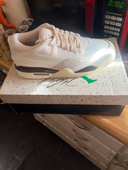 Jordan 4 new in box size 9.5