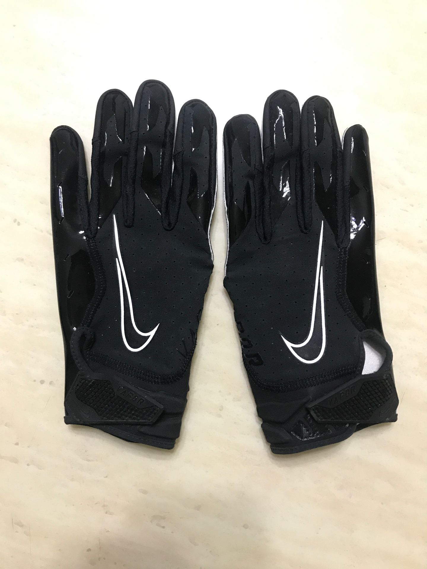 Nike vapor jet 6.0 football gloves