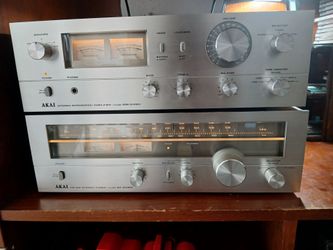 Akai AM-2450 Amplifier  and AT-2450 Tuner