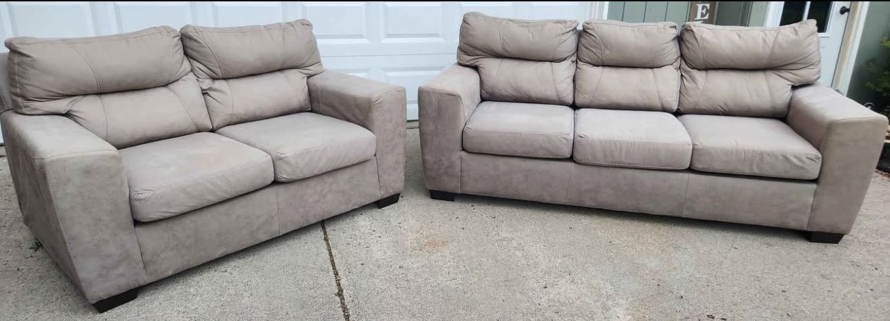MODERN Taupe/beige Microfiber Sofa + Loveseat Set β CLEAN + COMFY