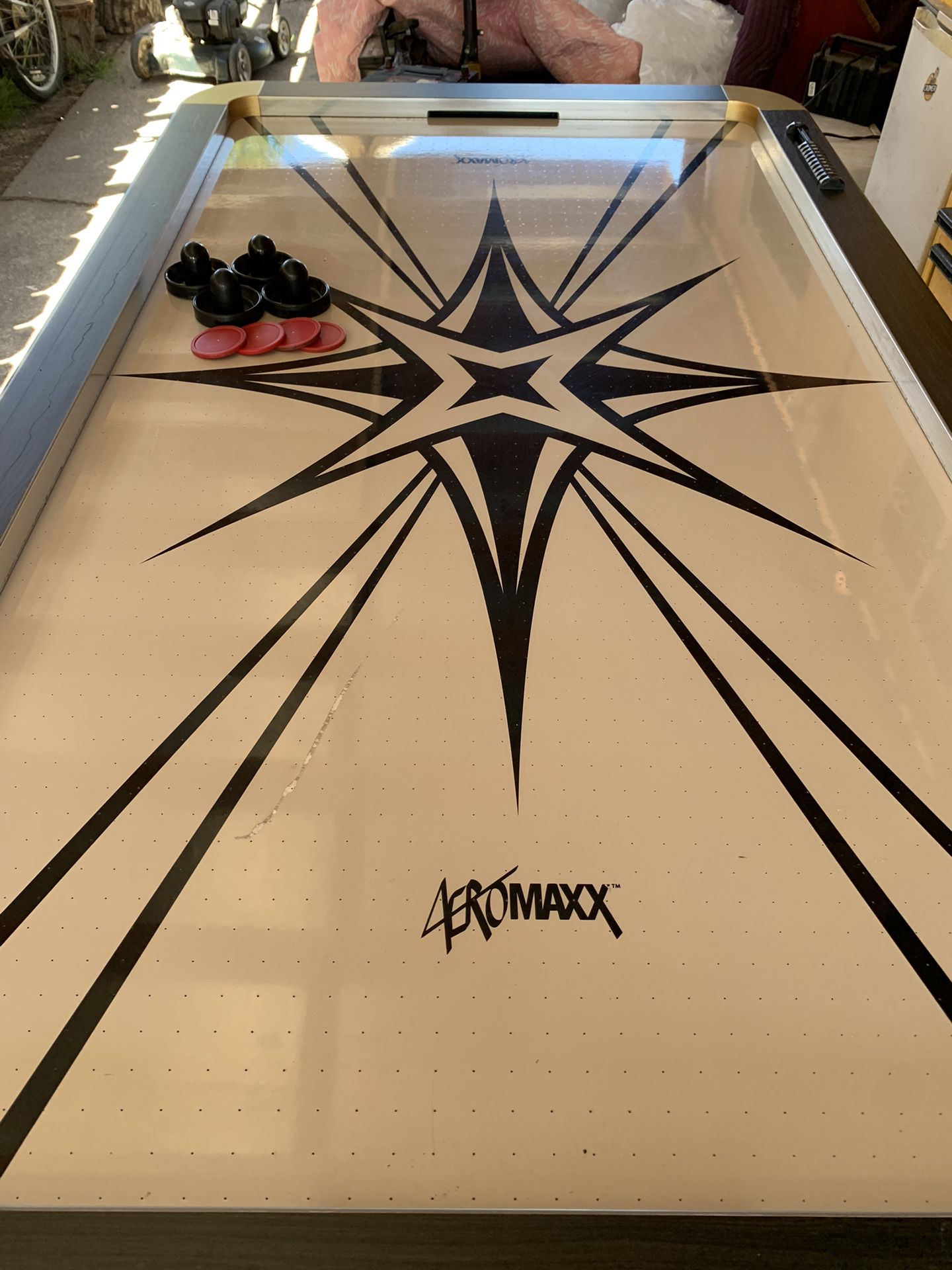 Aeromaxx Air Hockey Table 