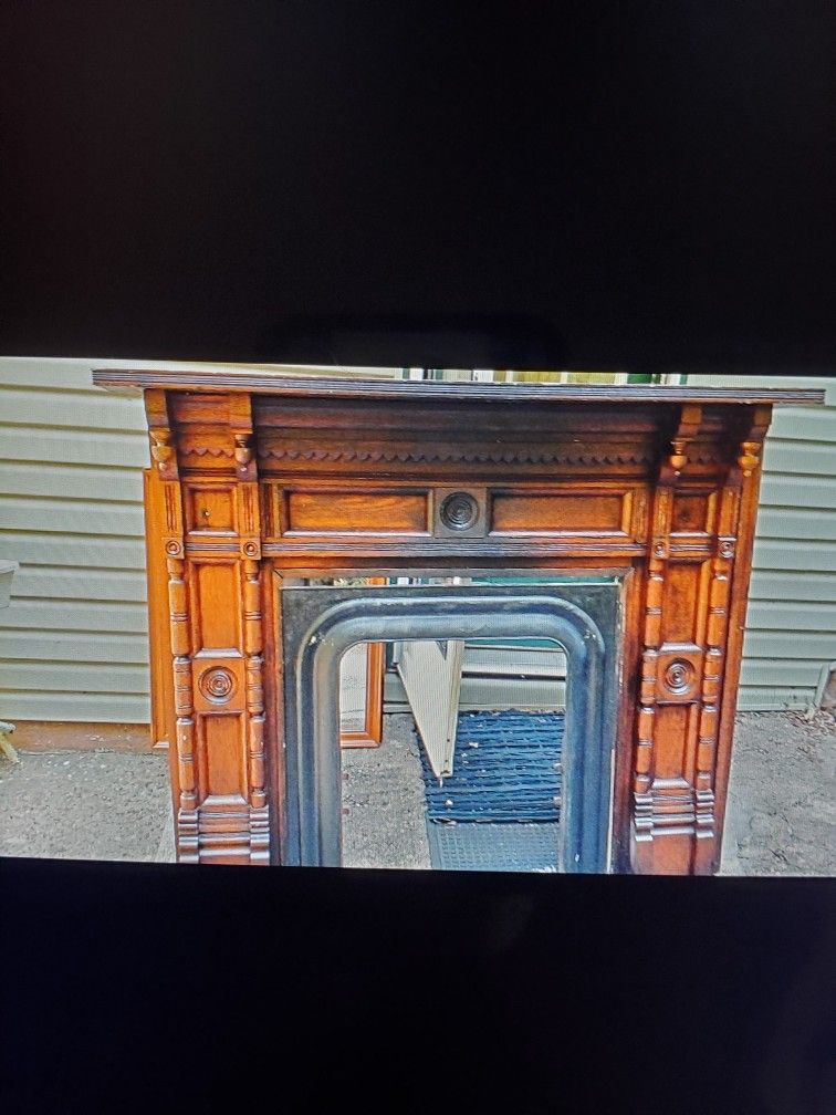 Mantle/ Antique/ Solid Wood