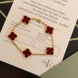 Van Cleef & Arpels Red