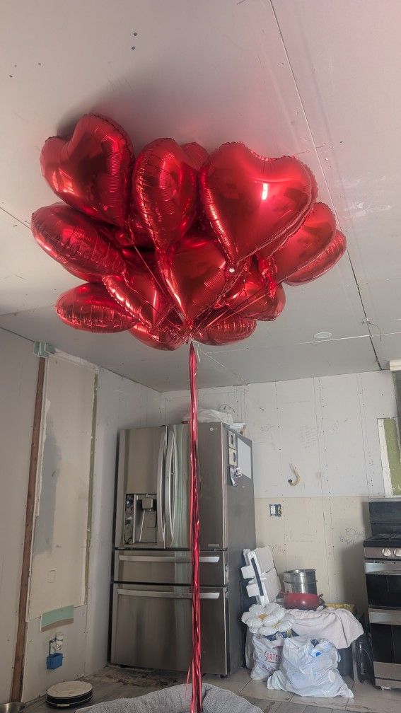 Balloons And Gifts