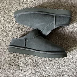 Uggs Slippers