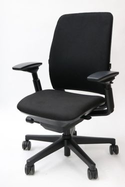 New Professional Steelcase Amia Office Chair Unopened Box