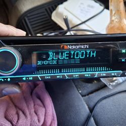 STEREO NACAMICHI CD AUX USB BLUETOOTH CAMBIA DE DIFERENTES COLORES GOOD CONDICIÓN ABLO ESPAÑOL 