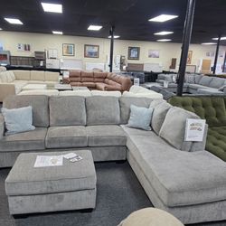 Gray Fabric Sectional Sofa 🚚WE DELIVER🚚