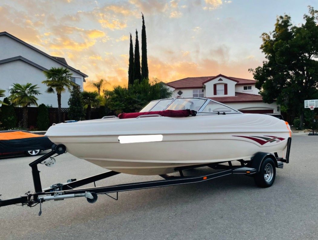 2001 RINKER 180 BOWRIDER