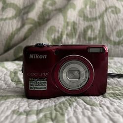 Nikon Coolpix L26 16.1MP digital Camera - Red