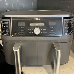 Ninja Air Fryer Foodi dual zone 10qt 