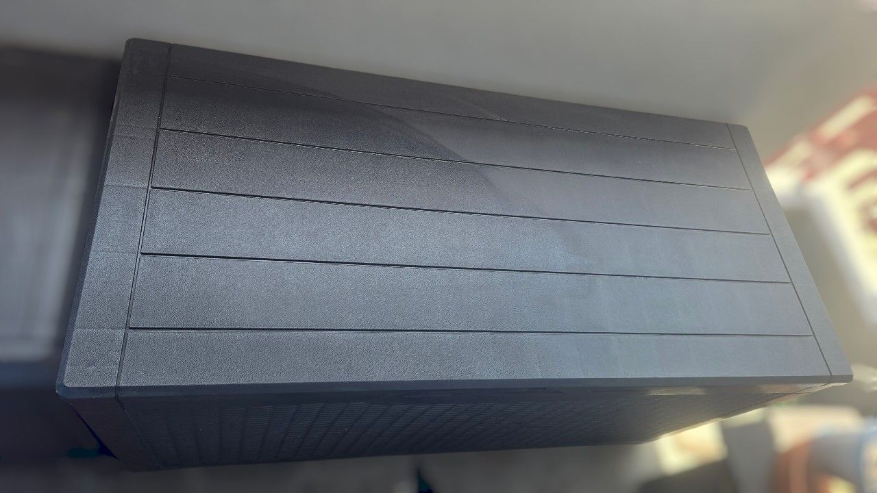 100-Gallon Resin Deck Box