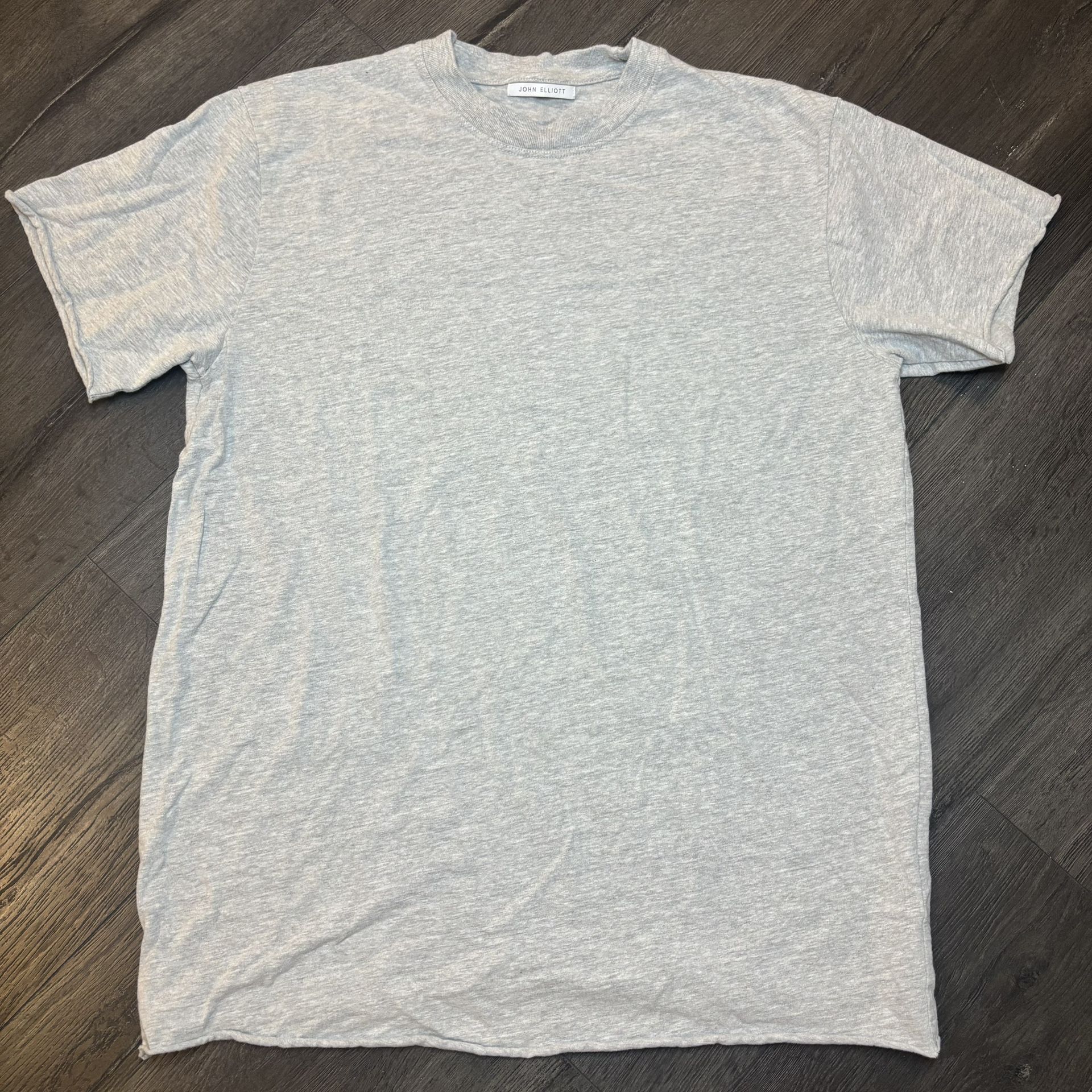 John Elliott Shirt Mens 2 Medium Gray Distressed Hem USA Short Sleeve Tee Soft