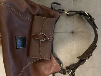 Dooney And Bourke Bag