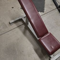 Upright Weight Bench