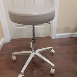 Vintage Swivel Dr's Office Chair Midmark Brand 