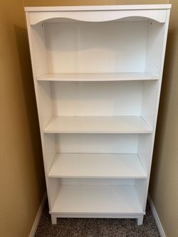 White book case / Self
