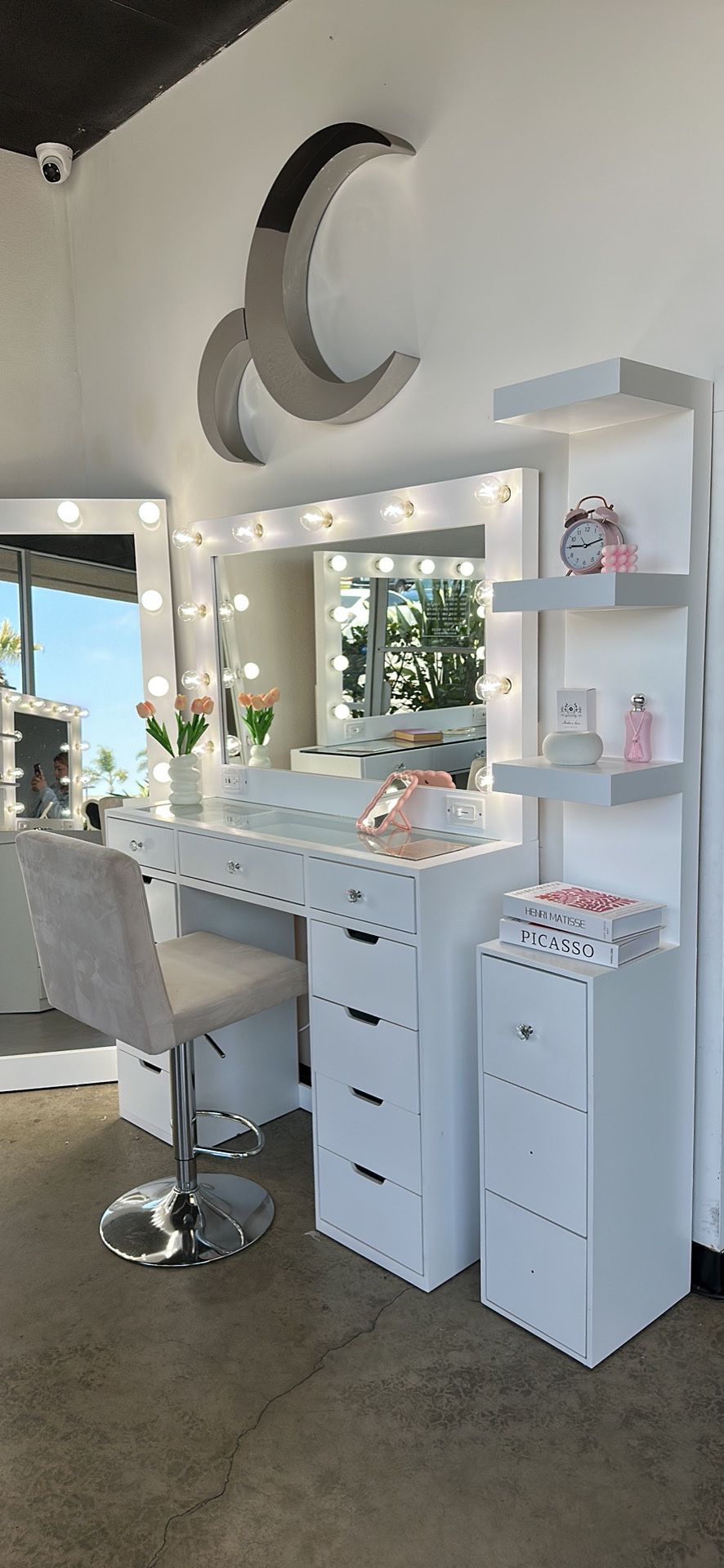 NEW Vanity LED Mirror & Desk+ Dresser Table Organizer for Salon or Beauty Room