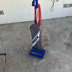 Oreck XL Like New!