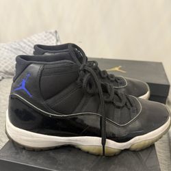 AIR JORDAN  11 