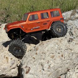 Axial scx10iii Jeep Rock Crawler 