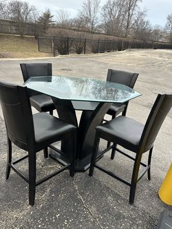 4 person Glass Top Dining Table