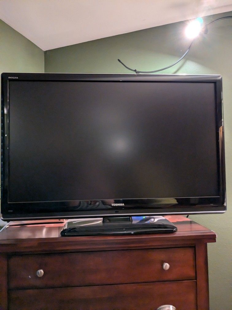 40 Inch TOSHIBA REGZA Best Offer