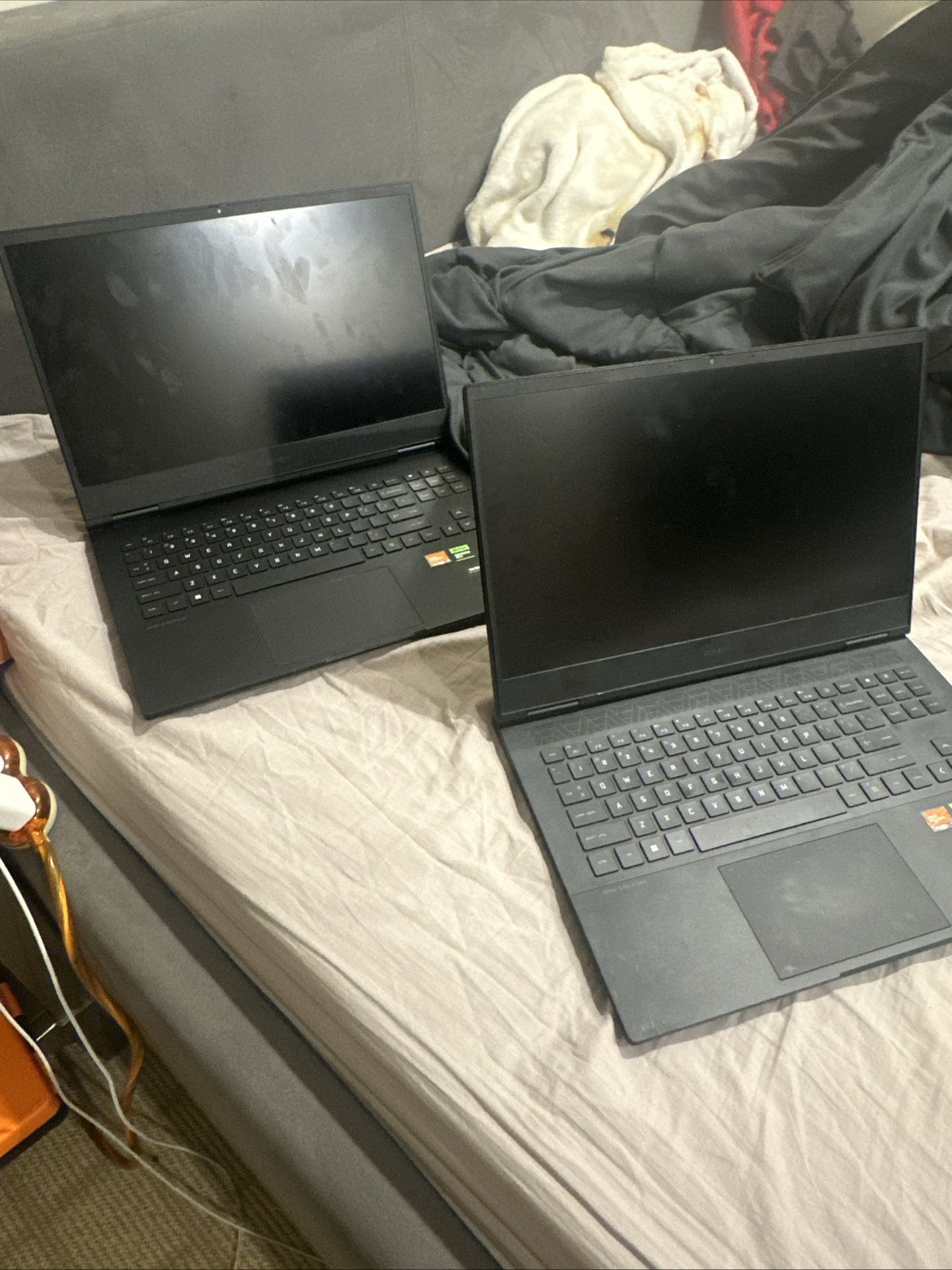 HP OMEN 16 inch gaming laptop Geforce RTX 4070 RYZEN9 7000S 165hz(MOTHERBOARD NOT WORKING) 1 for 500 2 for 900!!