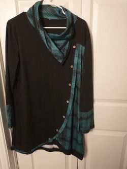 Green Hem Cowl Neck Tshirt